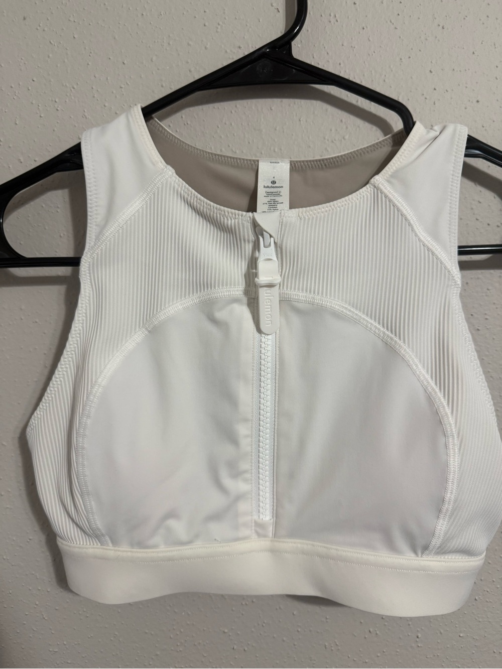 Lululemon Train to Beach Top White Size 4 B/C Cup Zip Front